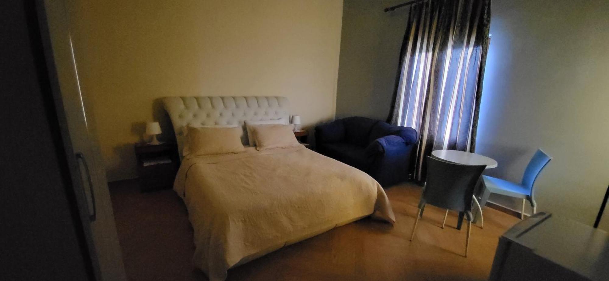 Jon Rooms Himare Ngoại thất bức ảnh