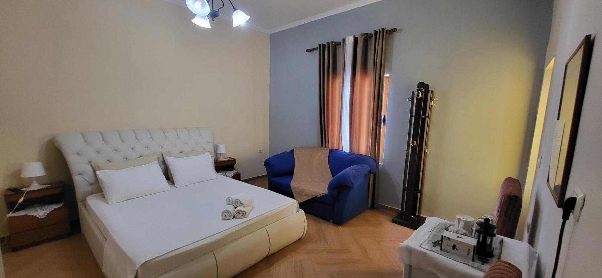 Jon Rooms Himare Ngoại thất bức ảnh